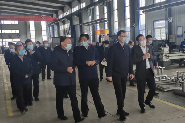 2020年4月16日省委副书记周波来我公司视察事情 2020年4月16日省委副书记周波来我公司视察事情